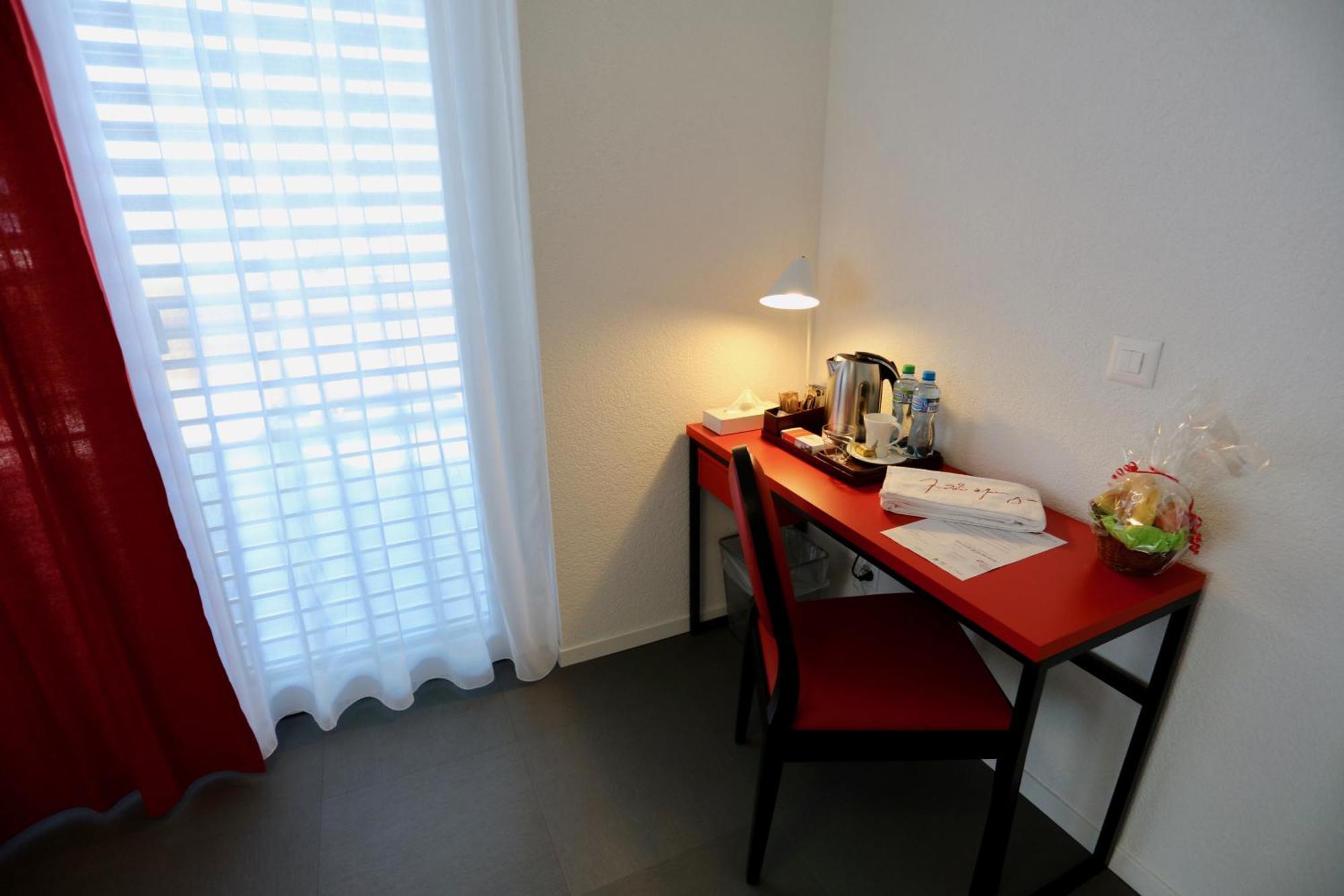 "The Freddie Mercury" Hotel Montreux Ngoại thất bức ảnh